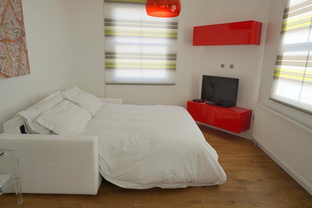 Landor Road London Apartment Room photo