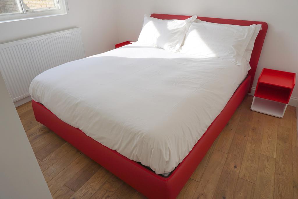 Landor Road London Apartment Room photo
